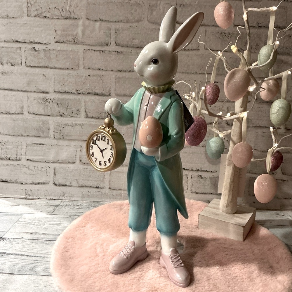TOPHAT & TAIL Rabbit Holding Clock Statue - Picture 6 of 7